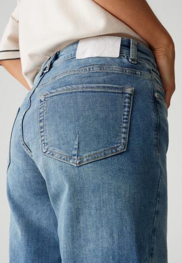 Прямые джинсы