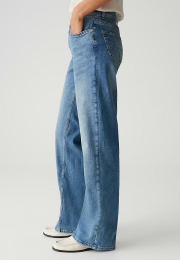 Прямые джинсы