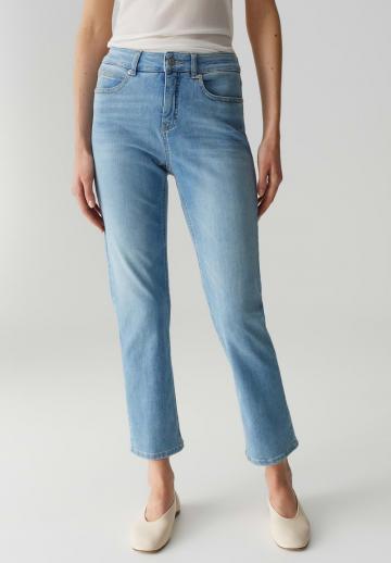 Узкие джинсы