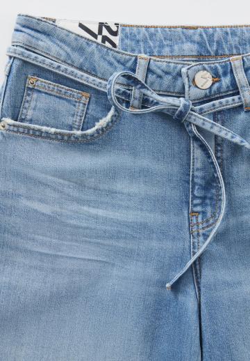 Клешеные брюки