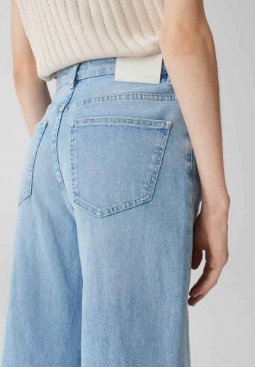 Клешеные брюки