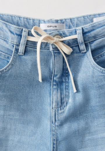 Клешеные брюки