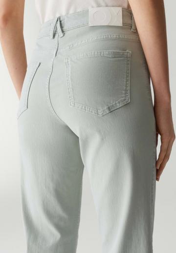 Короткие джинсы