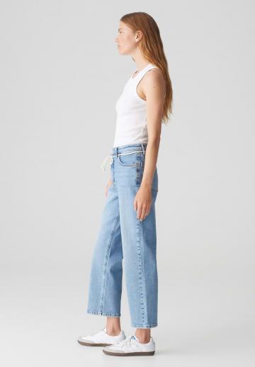 Короткие джинсы