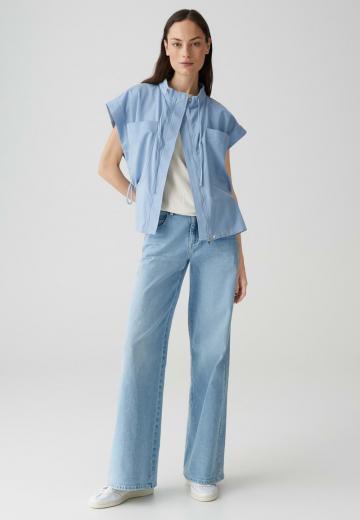 Куртка с накладнымит карманами