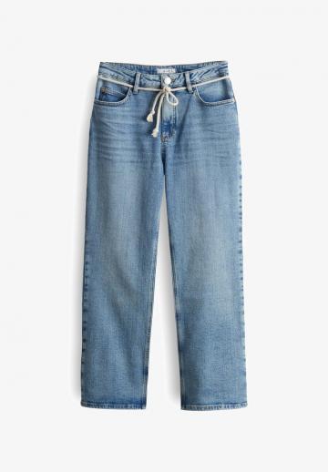 Короткие джинсы