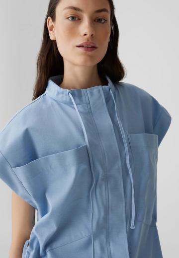 Куртка с накладнымит карманами