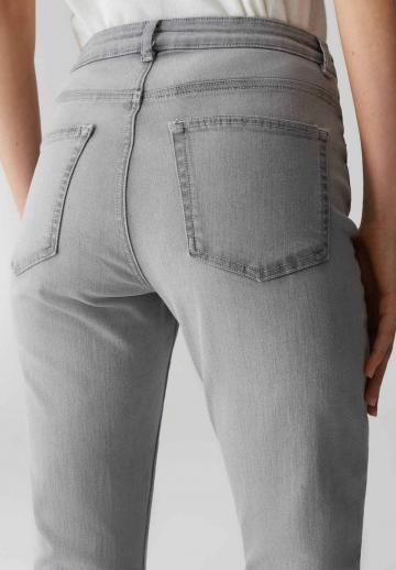 Короткие джинсы
