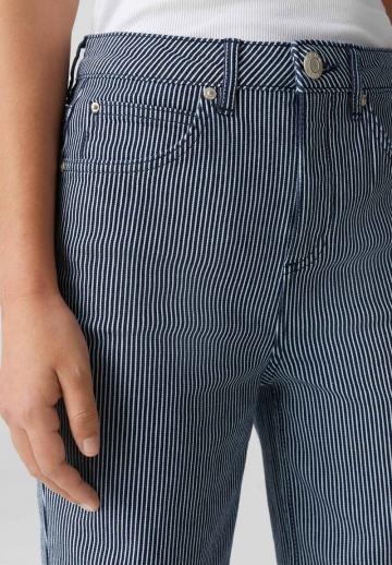 Свободные джинсы