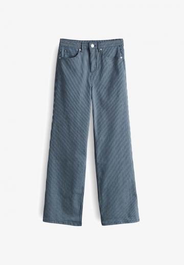 Свободные джинсы