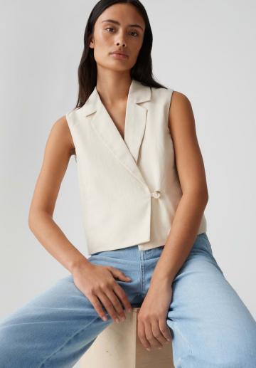 Джинсовая жилетка