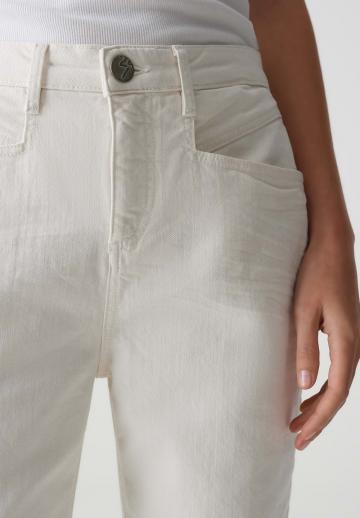 Короткие джинсы