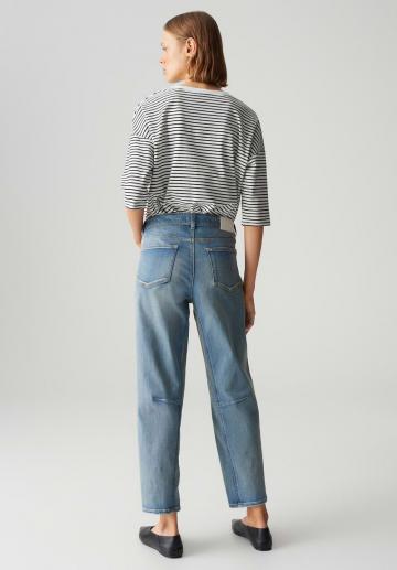 Короткие джинсы