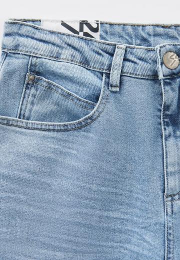 Прямые джинсы