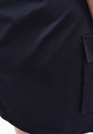 Юбка с накладными карманами