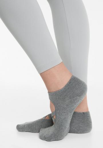 Спортивные носки