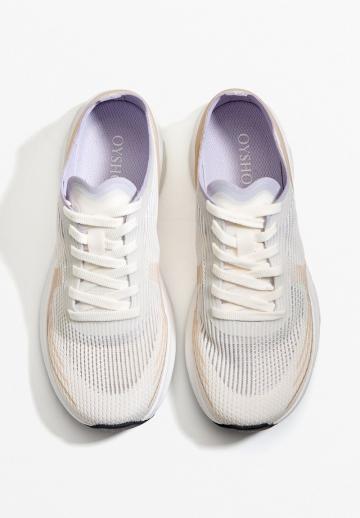 Беговые кроссовки