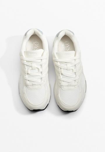 Тренировочные кроссовки