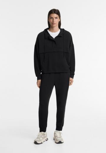 Пуловер с капюшоном