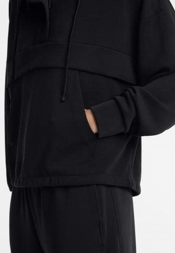 Пуловер с капюшоном