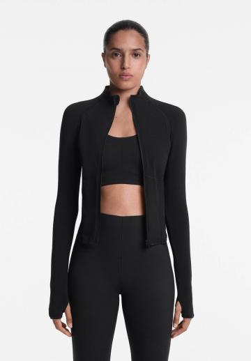 Спортивная куртка