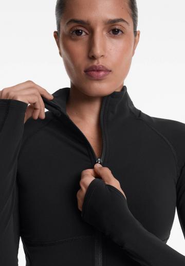 Спортивная куртка