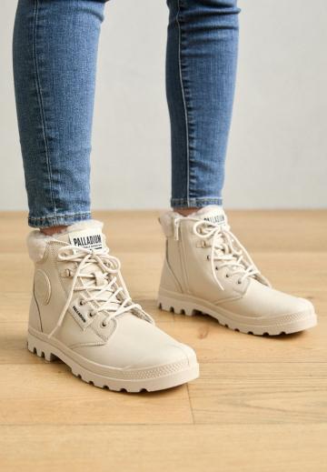 Ботинки на шнуровке