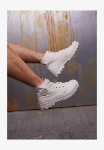 Ботинки на шнуровке