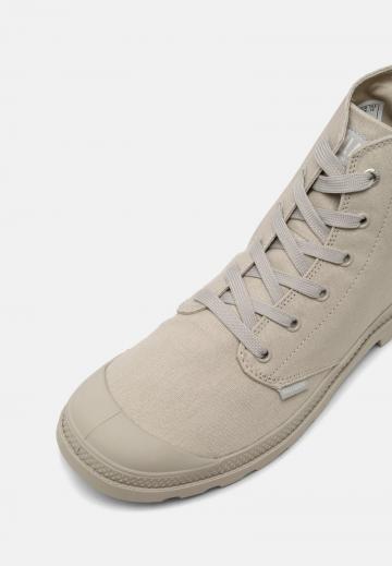 Ботинки на шнуровке