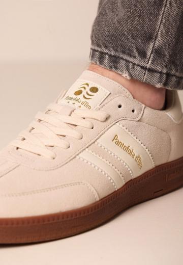 Тренировочные кроссовки