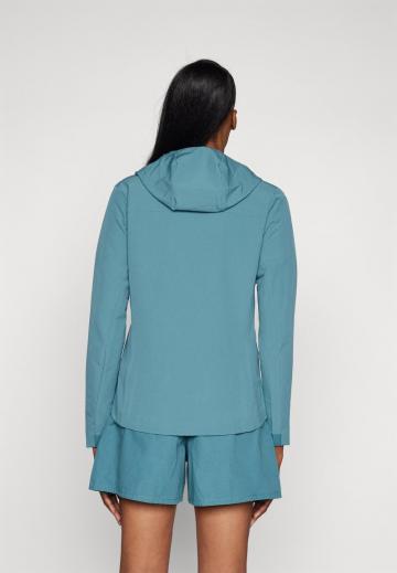 Спортивная куртка