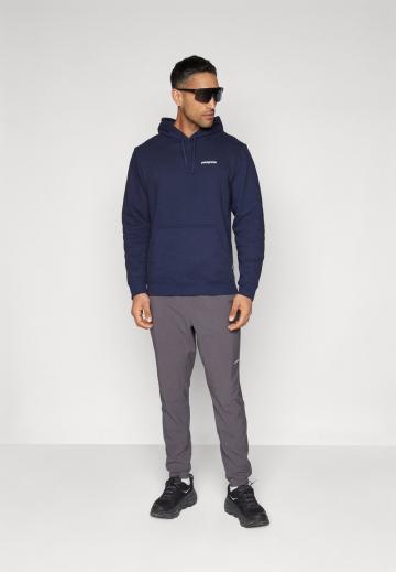 Спортивная кофта