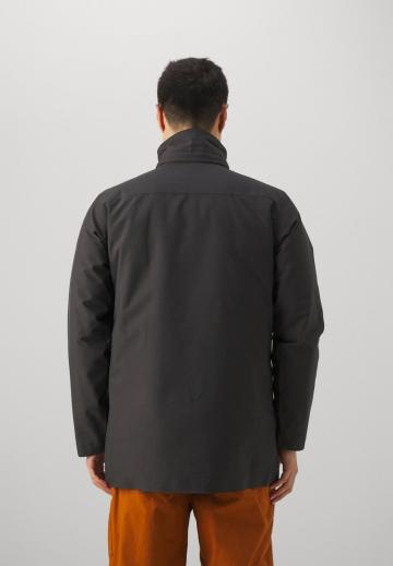 Спортивная куртка