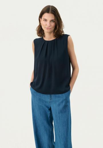 Блузка без рукавов