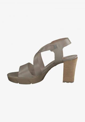 Босоножки на платформе