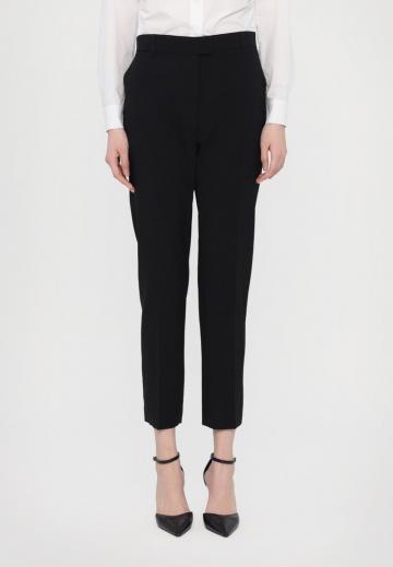 Брюки с накладными карманами