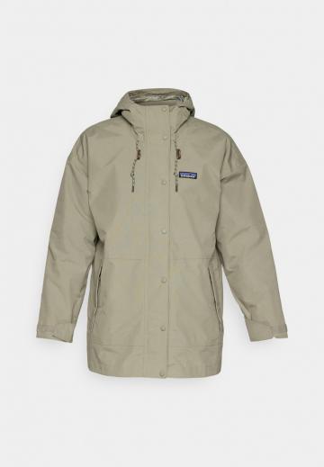 Спортивная куртка