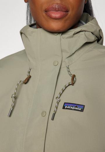 Спортивная куртка