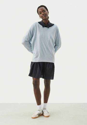 Длинный пуловер