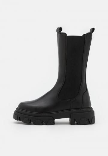 Сапоги на платформе