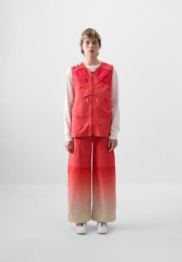 Длинный жилет