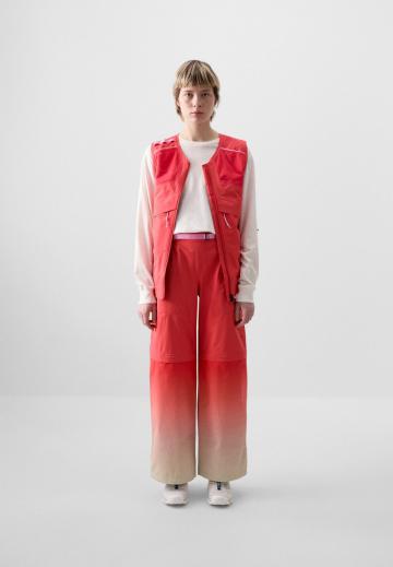 Длинный жилет