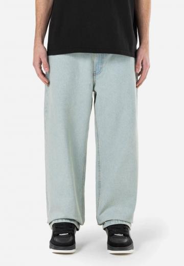 Свободные джинсы