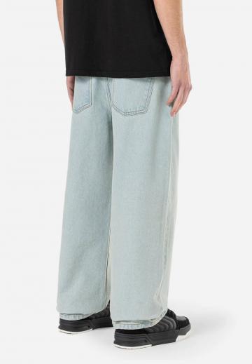 Свободные джинсы