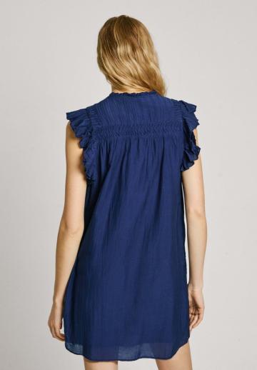 Короткое платье