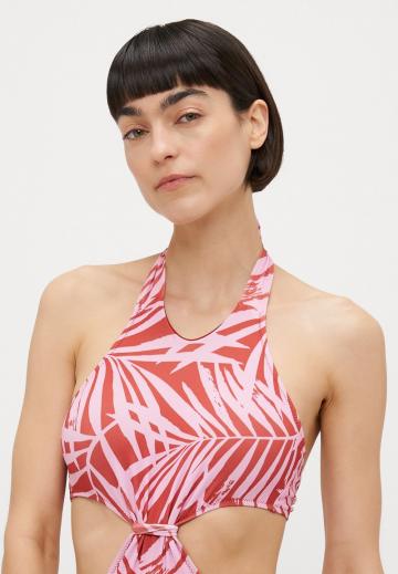 Слитный купальник