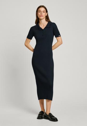 Вязаное платье