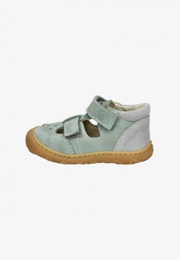 Детская обувь