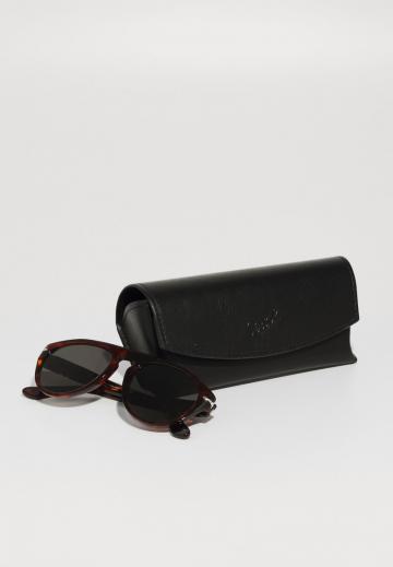 Солнечные очки