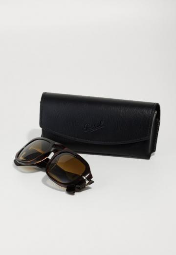 Солнечные очки